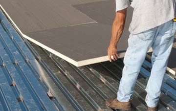 benefits of insulating Bomby flat roofing